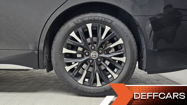 Toyota ALPHARD 2.5 HEV Executive AWD купить на сайте DeffCars