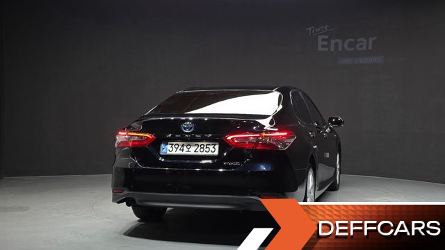 Toyota CAMRY 2.5 LE Hybrid купить на сайте DeffCars