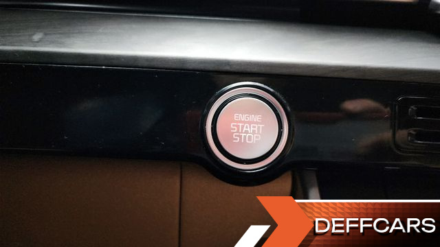 Kia CARNIVAL Gasoline 11-Seater Prestige купить на сайте DeffCars