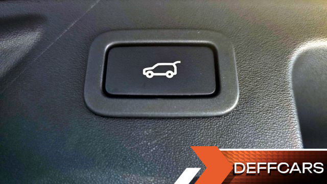 Land Rover DISCOVERY SPORT 2.0 TD4 SE (150PS) купить на сайте DeffCars