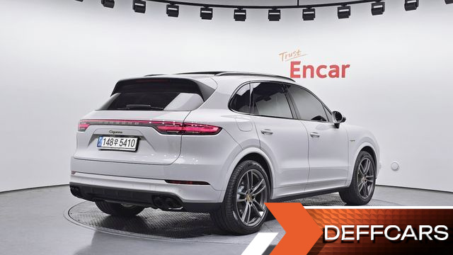 Porsche CAYENNE 3.0 E-HYBRID PLATINUM EDITION купить на сайте DeffCars