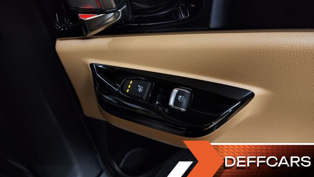 Kia CARNIVAL 9-Seater Signature купить на сайте DeffCars