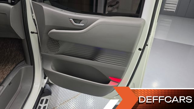 Hyundai STARIA 4WD Lounge 7-Seater Inspiration купить на сайте DeffCars