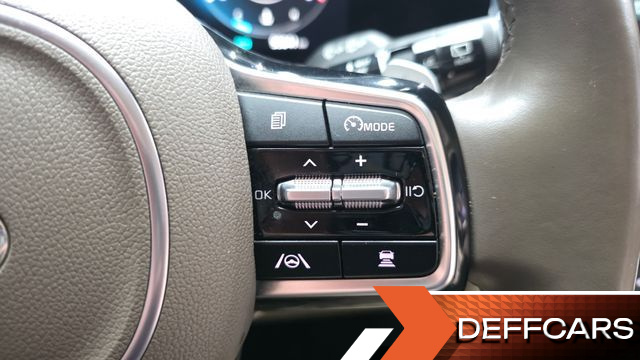 Kia CARNIVAL Gasoline 9-Seater Hi-Limousine Signature купить на сайте DeffCars