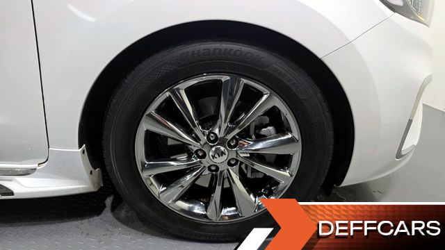 Kia CARNIVAL 9-Seater Noblesse Special купить на сайте DeffCars