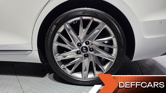 Hyundai GRANDEUR 3.3 Calligraphy купить на сайте DeffCars