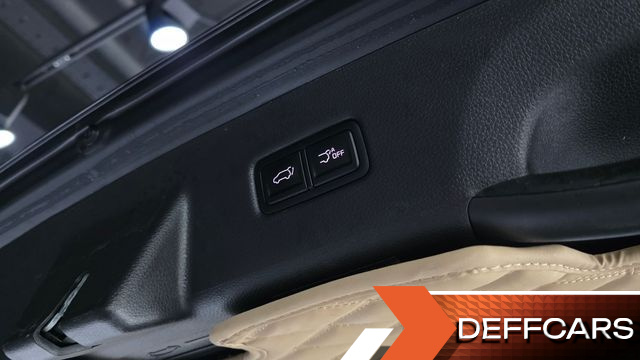 Kia CARNIVAL 7-Seater Outdoor Noblesse купить на сайте DeffCars