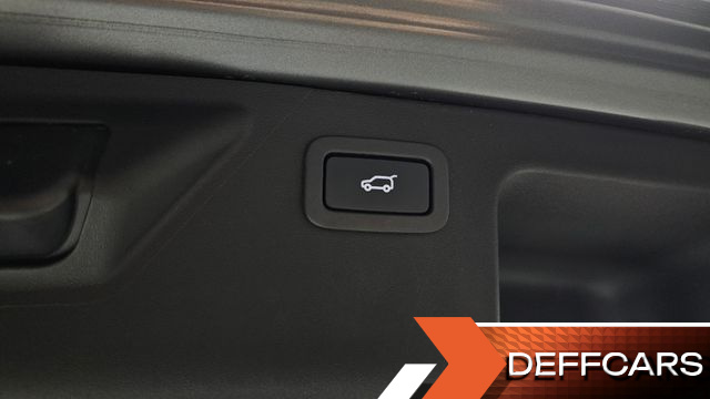 Land Rover DISCOVERY SPORT 2.0 TD4 HSE Luxury купить на сайте DeffCars