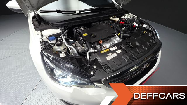 Peugeot 308 1.5 BlueHDi Allure купить на сайте DeffCars