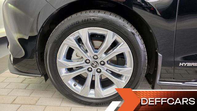 Toyota SIENNA 2.5 Hybrid 2WD купить на сайте DeffCars