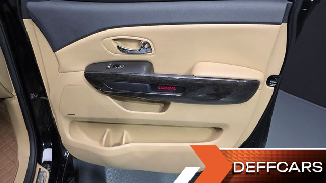 Kia CARNIVAL 9-Seater Hi-Limousine Noblesse Special купить на сайте DeffCars