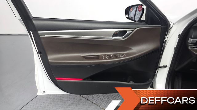 Hyundai GRANDEUR Premium купить на сайте DeffCars