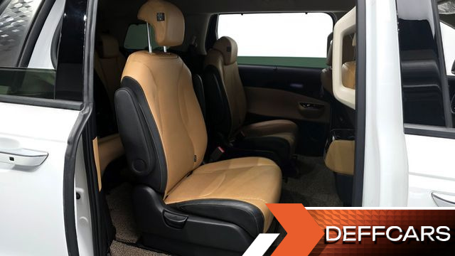 Kia CARNIVAL Gasoline 9-Seater Signature купить на сайте DeffCars
