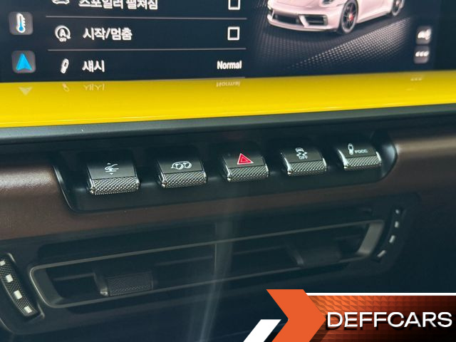 Porsche 911 Carrera 4 GTS Cabriolet купить на сайте DeffCars