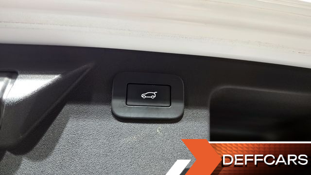 Land Rover DISCOVERY SPORT P250 SE купить на сайте DeffCars