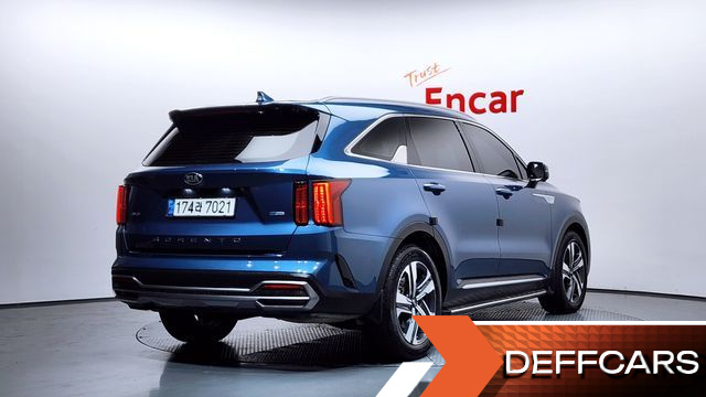 Kia SORENTO HEV 1.6 4WD Signature купить на сайте DeffCars