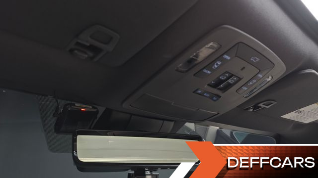 Toyota SIENNA 2.5 Hybrid AWD купить на сайте DeffCars