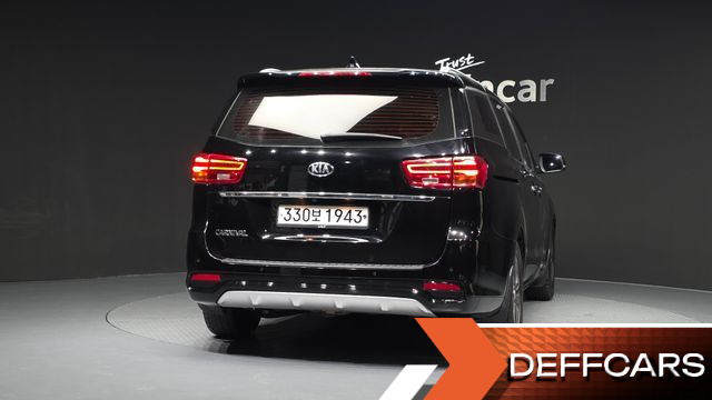 Kia CARNIVAL 9-Seater Luxury купить на сайте DeffCars