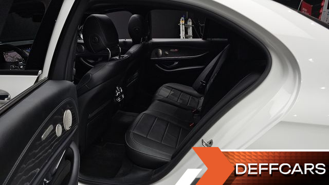 Mercedes E-CLASS E350 4MATIC AMG Line купить на сайте DeffCars
