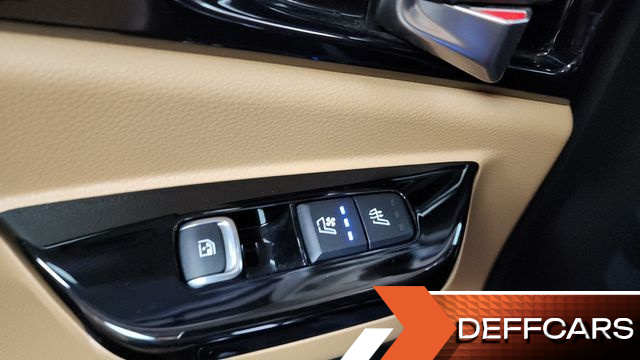 Kia CARNIVAL 9-Seater Signature купить на сайте DeffCars