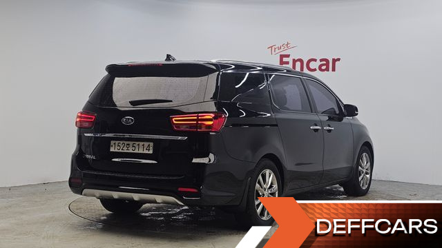 Kia CARNIVAL 9-Seater Prstige купить на сайте DeffCars
