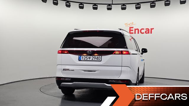 Kia CARNIVAL 9-Seater Prestige купить на сайте DeffCars