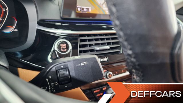 BMW 5-SERIES 520i Luxury купить на сайте DeffCars