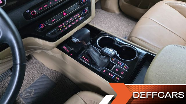 Kia CARNIVAL Gasoline 7-Seater Limousine President купить на сайте DeffCars