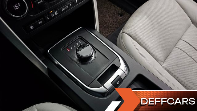 Land Rover DISCOVERY SPORT 2.0 TD4 SE (150PS) купить на сайте DeffCars