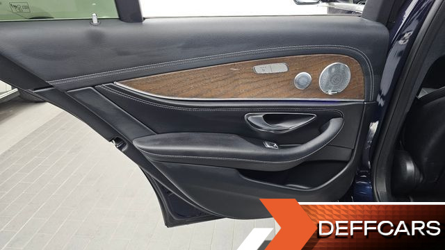 Mercedes E-CLASS E300 Exclusive купить на сайте DeffCars