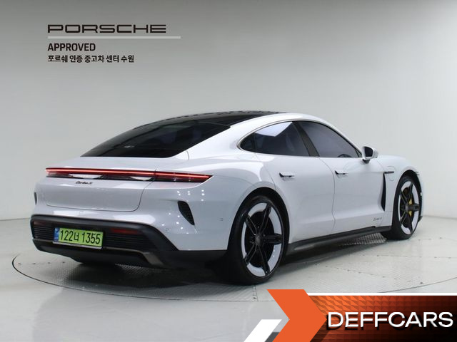 Porsche TAYCAN Turbo S купить на сайте DeffCars