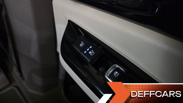 Kia CARNIVAL Gasoline 9-Seater Hi-Limousine Signature купить на сайте DeffCars