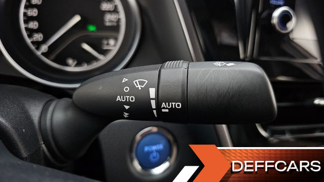 Toyota CAMRY 2.5 LE Hybrid купить на сайте DeffCars