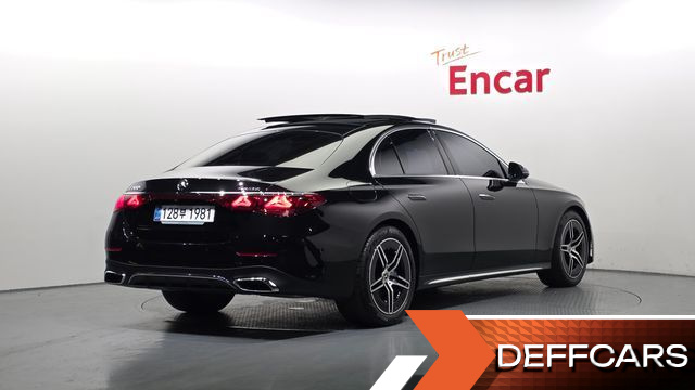 Mercedes E-CLASS E300 4MATIC AMG Line купить на сайте DeffCars