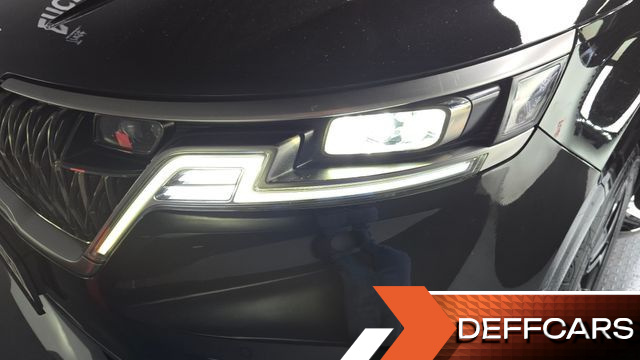 Kia CARNIVAL Gasoline 7-Seater Hi-Limousine Signature купить на сайте DeffCars