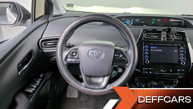Toyota PRIUS 1.8 купить на сайте DeffCars