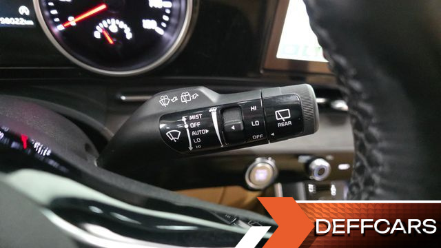 Kia CARNIVAL 11-Seater Prestige купить на сайте DeffCars
