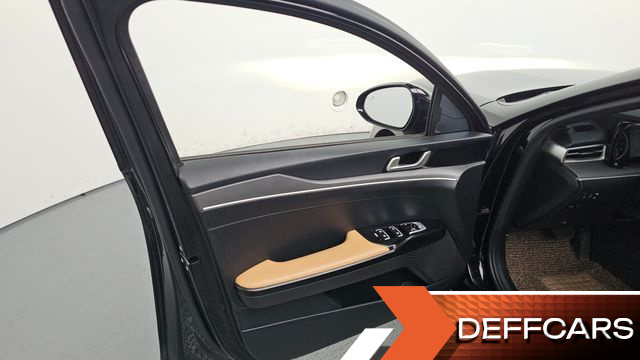 Kia K5 2.0 Prestige купить на сайте DeffCars