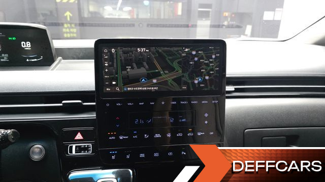 Hyundai STARIA 4WD Lounge 9-Seater Prestige купить на сайте DeffCars