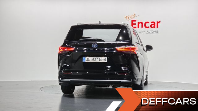 Toyota SIENNA 2.5 Hybrid 2WD купить на сайте DeffCars