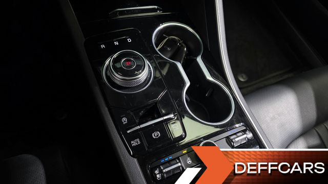 Kia K5 2.0 Prestige купить на сайте DeffCars