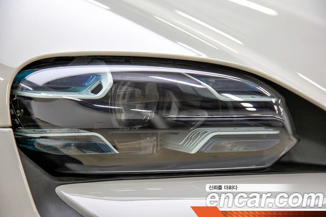 Porsche TAYCAN 4S купить на сайте DeffCars