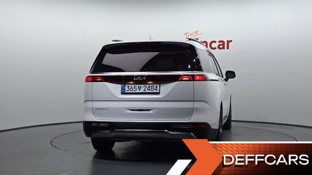 Kia CARNIVAL Gasoline 9-Seater Signature купить на сайте DeffCars