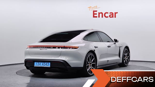 Porsche TAYCAN 4S купить на сайте DeffCars
