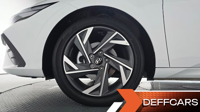 Hyundai AVANTE 1.6 Inspiration купить на сайте DeffCars