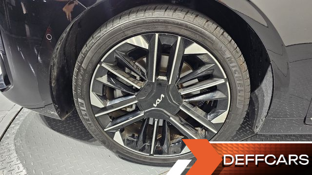 Kia K8 2.5 Gasoline 2WD Signature купить на сайте DeffCars