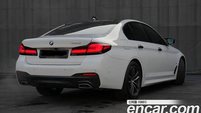 BMW 5-SERIES 520i M Sport купить на сайте DeffCars