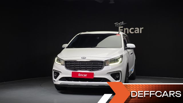 Kia CARNIVAL 9-Seater Luxury купить на сайте DeffCars