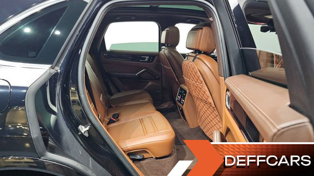 Porsche CAYENNE 3.0 E-Hybrid купить на сайте DeffCars