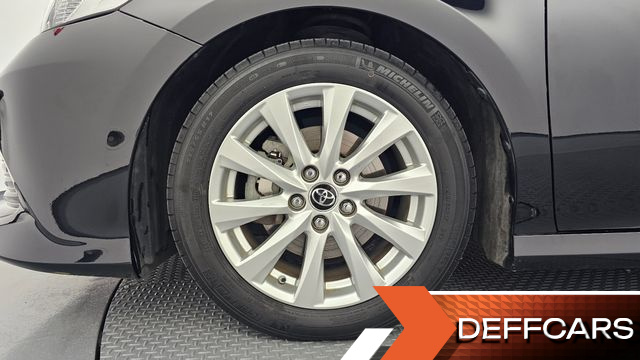 Toyota CAMRY 2.5 LE Hybrid купить на сайте DeffCars